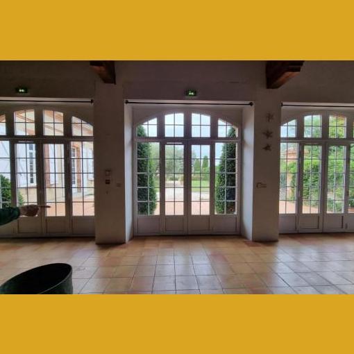 Pose menuiserie aluminium sur mesure - porte fenêtre  - autour de moi