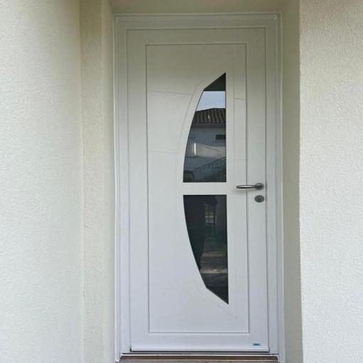 Porte d'entrée sur mesure valence d'agen