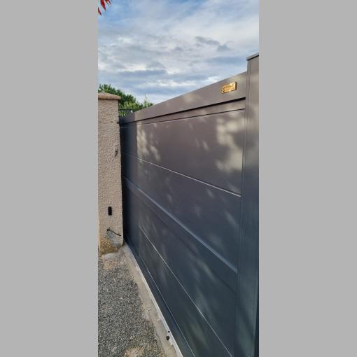 Portes de garage latérale modèle Porte de garage battante
